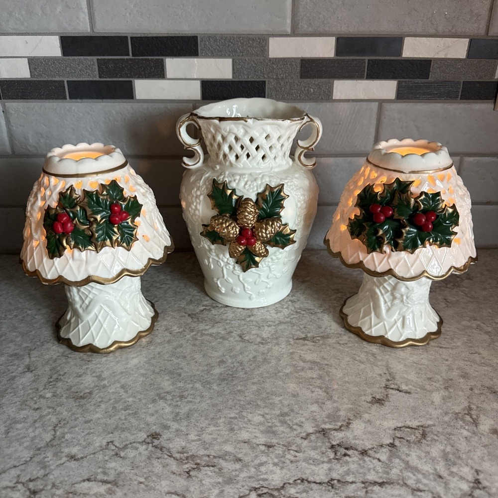 Set Of 3 Vintage Porcelain Christmas 2 Fairy Lamp Vase Holly Berries Gold READ